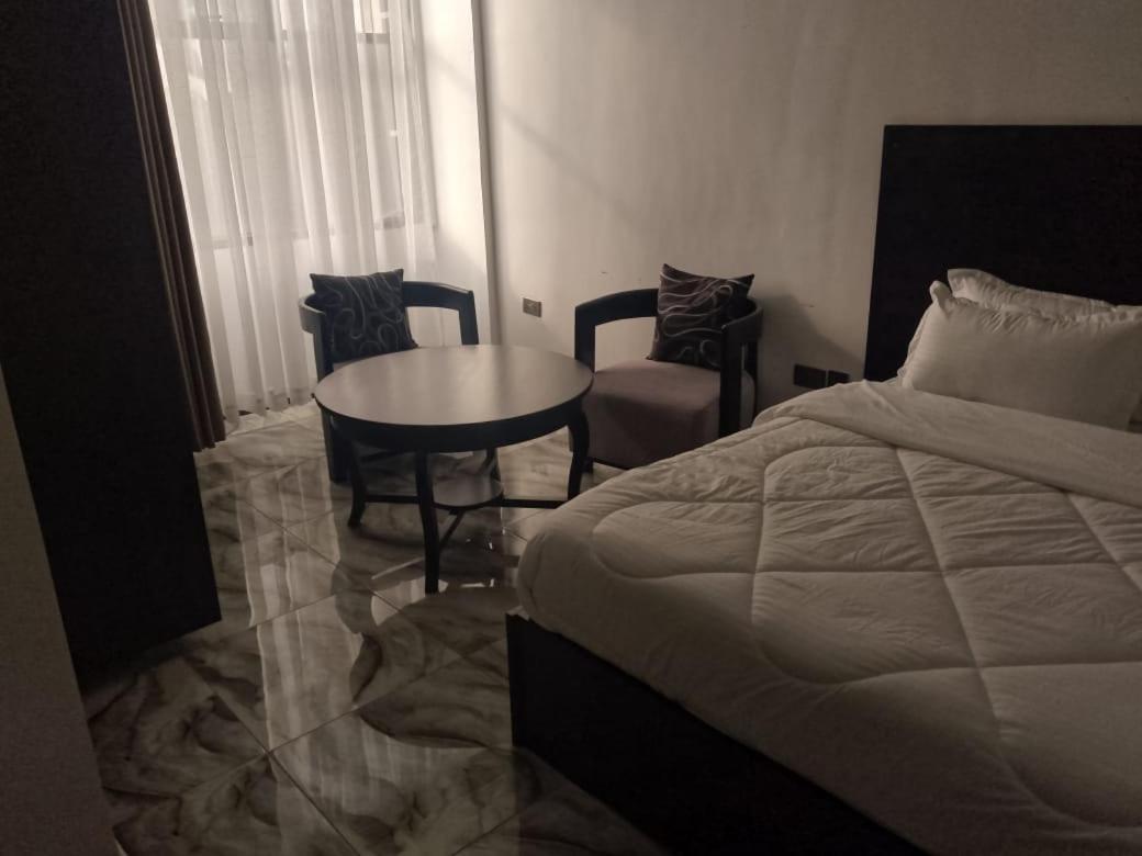 Water Pavilion Hotel Keroka Екстер'єр фото