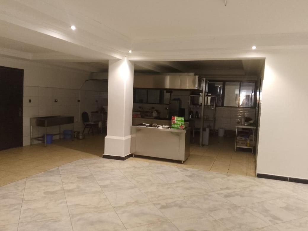 Water Pavilion Hotel Keroka Екстер'єр фото