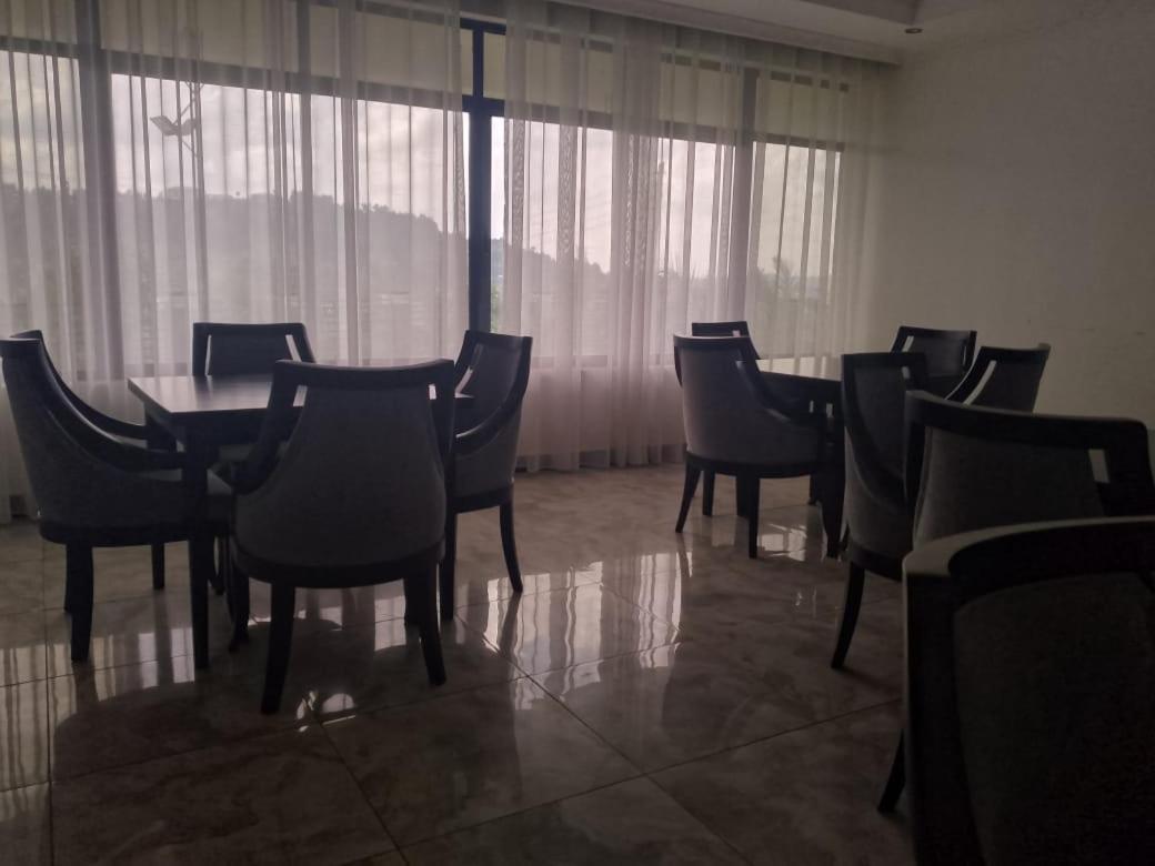 Water Pavilion Hotel Keroka Екстер'єр фото